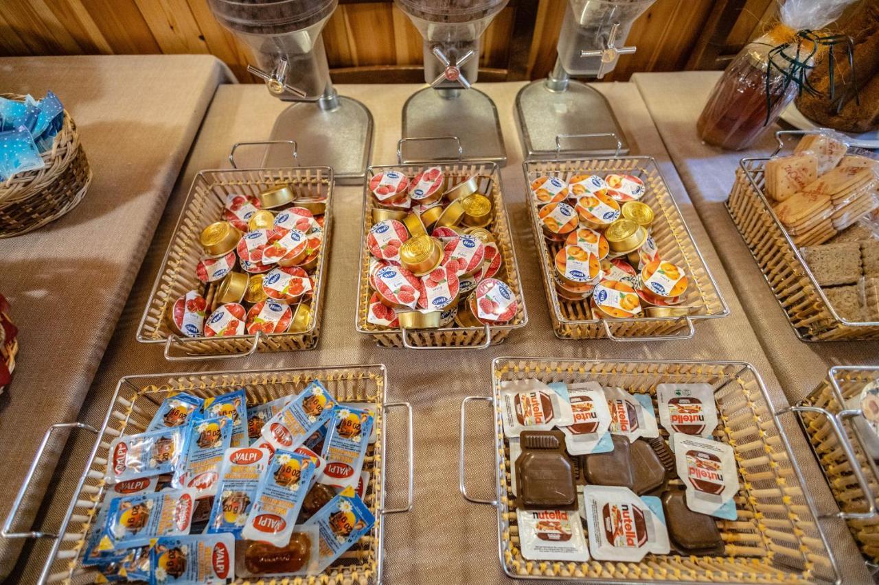 Hotel & Ristorante Serenella 브루일서비니아 외부 사진